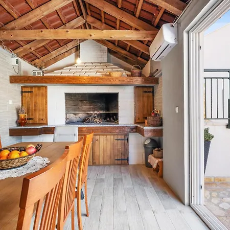 公寓 2 Bedroom Gorgeous In