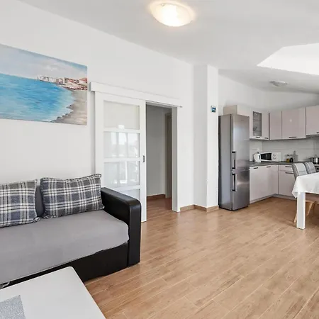 2 Bedroom Gorgeous In 公寓