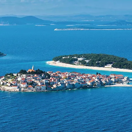 2 Bedroom Gorgeous In Apartman Vezac