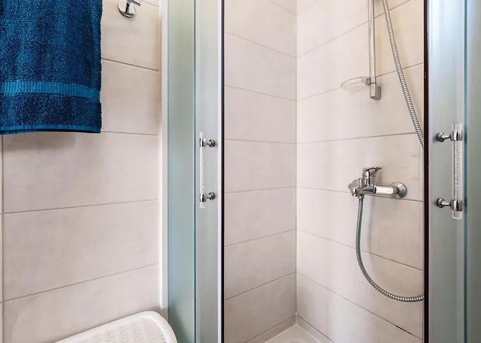 2 Bedroom Gorgeous In דירה Vezac