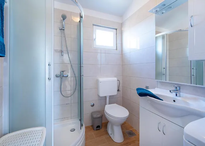 2 Bedroom Gorgeous In