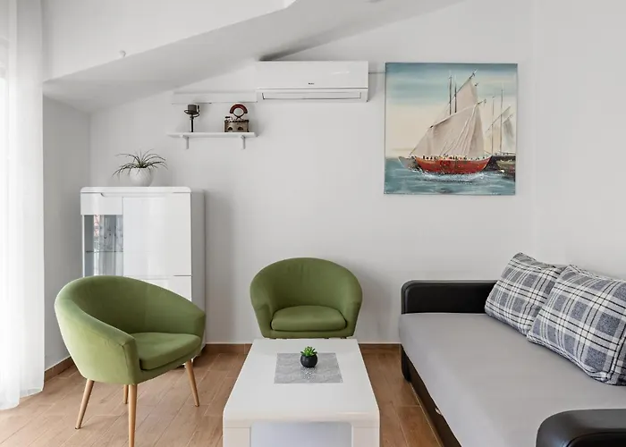 2 Bedroom Gorgeous In דירה Vezac